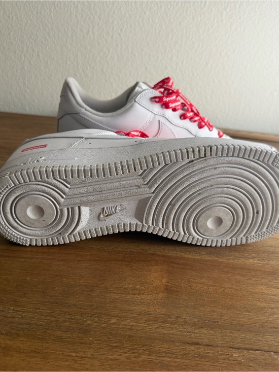 Nike White Sneakers with Red Supreme Laces main image 4